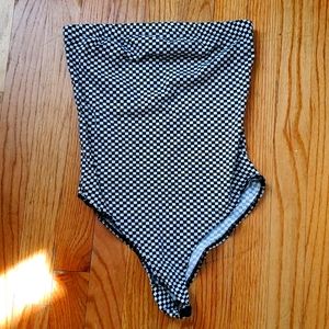 *M* Charlotte Russe B&W Checks w/ Snap Bottom